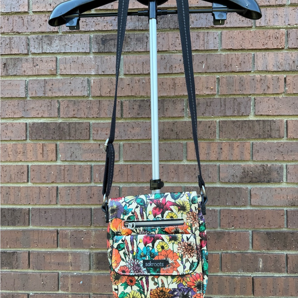 Sakroots Artist Circle Small Flap Messenger Bag Purse Boho Floral Crossbody EUC